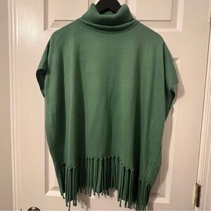 Sea Green shortsleeve turtleneck/ cowl neck fringe Poncho sweater. Joy Joy. M/L